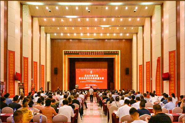 專業(yè)定制西安展廳裝修方案:提升品牌展示效果,吸引客戶的目光與興趣 專業(yè)定制西安展廳裝修方案:提升品牌展示效果,吸引客戶的目光與興趣