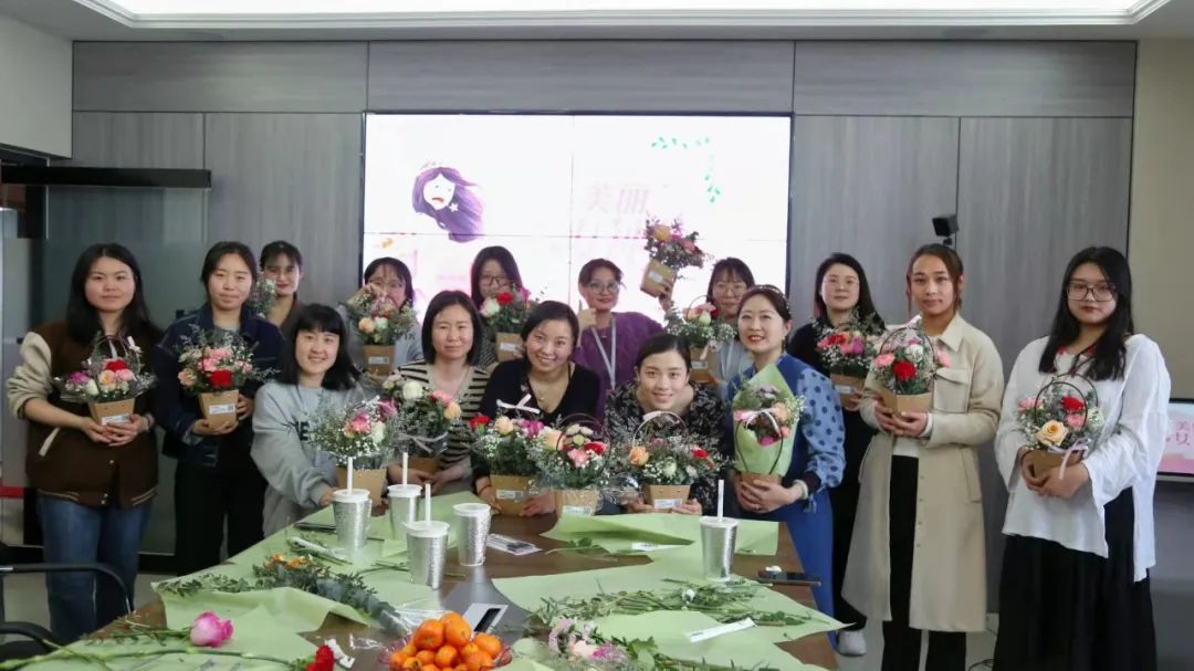 1646886716 1646886716